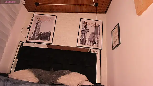 tylla  online show from 11-15-25, 08:38