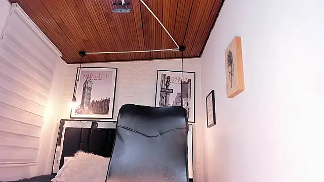 tylla  online show from 02-07-26, 08:01