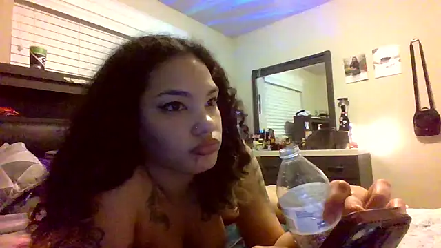 tastylolaaa online show from 02-04-25, 10:10