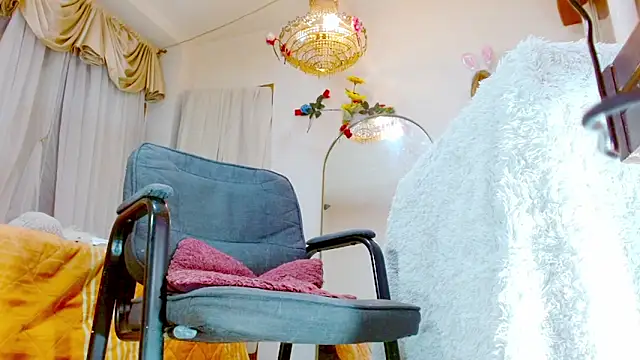 Dolldirtyxxx online show from 06-18-26, 10:30