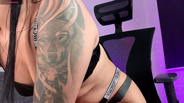 meganwolf 1 online show from 05-07-26, 09:42