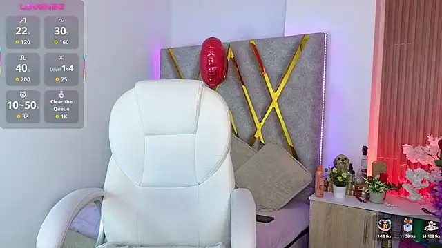 Cintiia Holmes online show from 03-19-26, 11:53