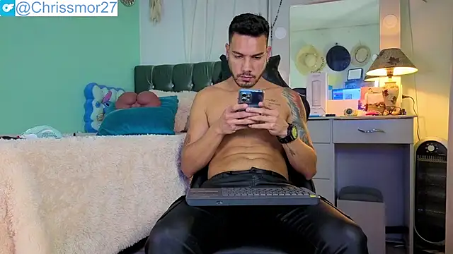 Snapshot of Chrissken chatting on 09-17-25, 10:55 Chrissken online show from 09-17-25, 10:55