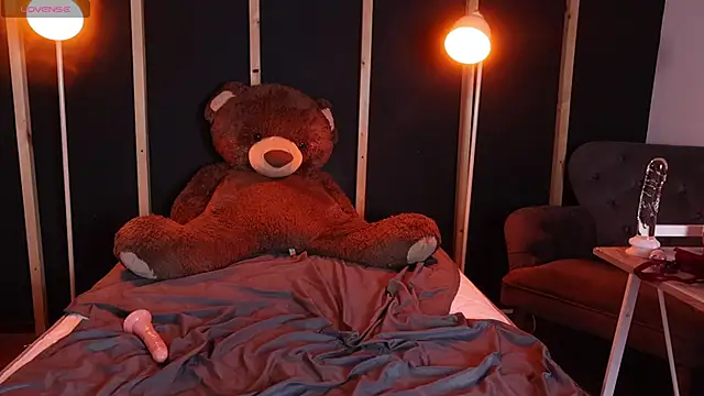 xamixa  online show from 02-05-25, 05:09