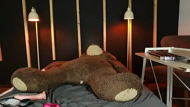 xamixa  online show from 02-20-25, 06:28