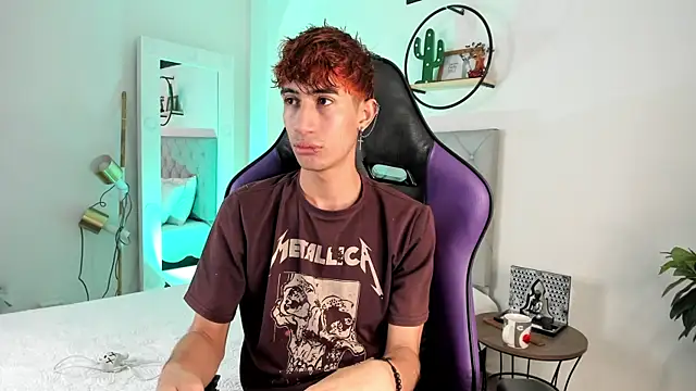 NovaaWheler online show from 03-01-25, 04:37