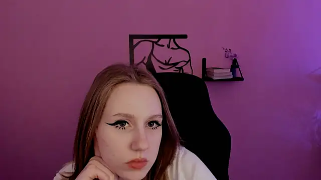 Snapshot of DariaTate chatting on 02-22-25, 02:52 DariaTate online show from 02-22-25, 02:52