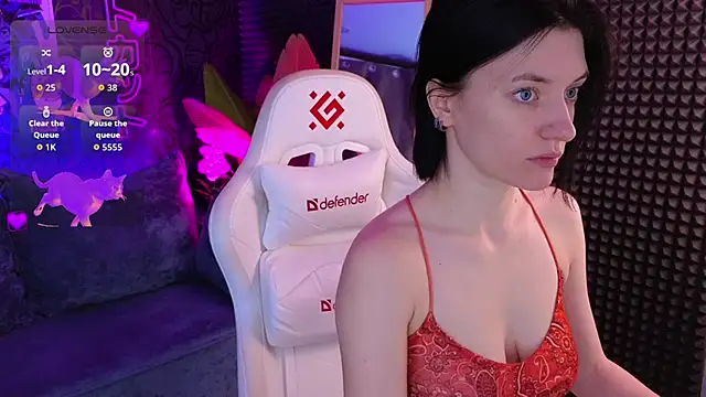 roxy riot  online show from 09-30-25, 01:21