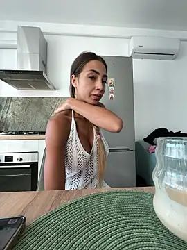 BonyBon29 online show from 09-19-25, 05:20