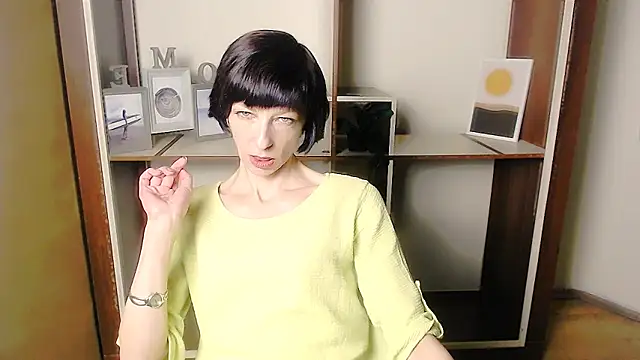  AngeliaFlow  online show from 09-13-25, 06:24