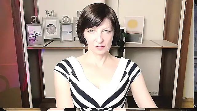  AngeliaFlow  online show from 06-25-26, 07:46