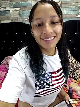 Snapshot of isabella_beauty_01 chatting on 03-02-25, 01:49 isabella beauty 01 online show from 03-02-25, 01:49