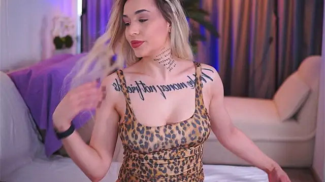 Ammylicious Doll online show from 02-23-25, 05:45