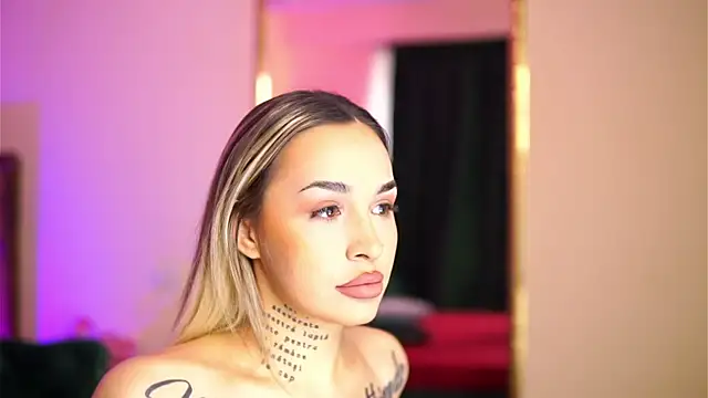 Ammylicious Doll online show from 03-18-25, 06:14