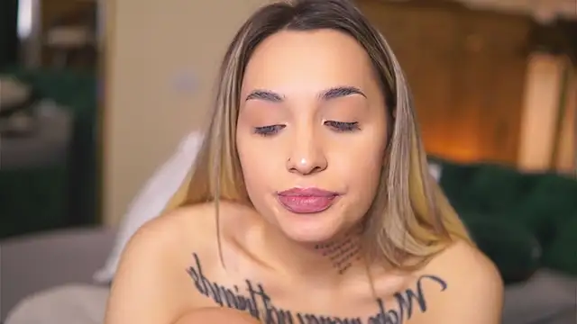 Ammylicious Doll online show from 03-21-25, 08:39