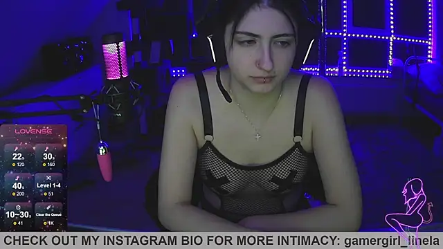 Snapshot of Gamergirl-Linela chatting on 10-14-25, 10:54 Gamergirl-Linela online show from 10-14-25, 10:54