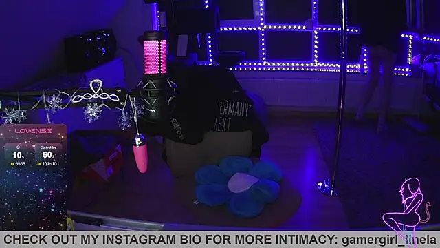 Snapshot of Gamergirl-Linela chatting on 11-02-25, 07:16 Gamergirl-Linela online show from 11-02-25, 07:16