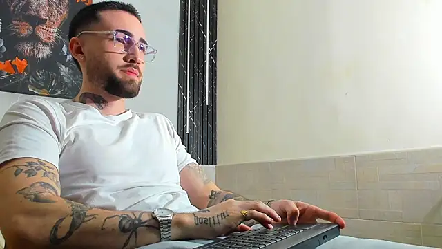 Luke davis01 online show from 02-22-25, 01:02