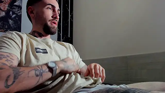 Luke davis01 online show from 02-26-25, 04:45