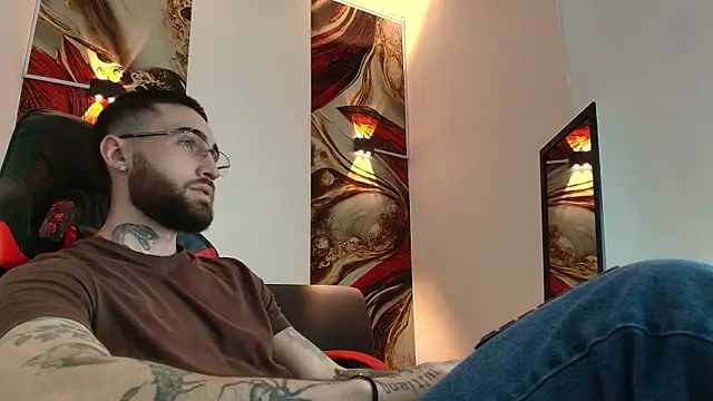 Luke davis01 online show from 09-23-25, 01:14