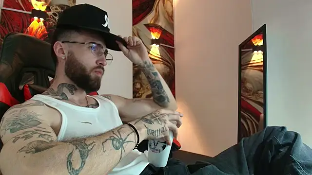 Luke davis01 online show from 09-24-25, 01:14