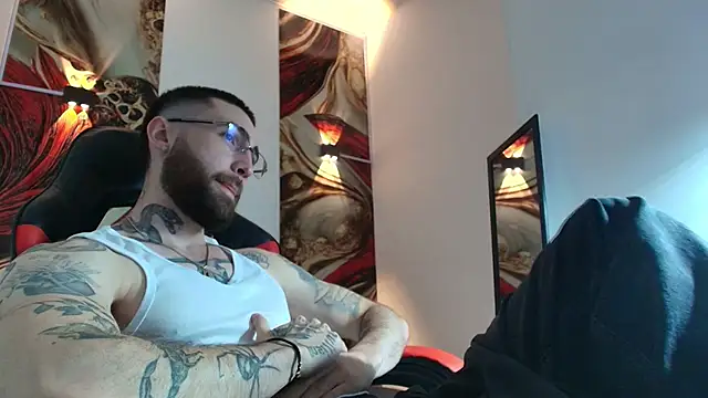 Luke davis01 online show from 09-30-25, 01:27