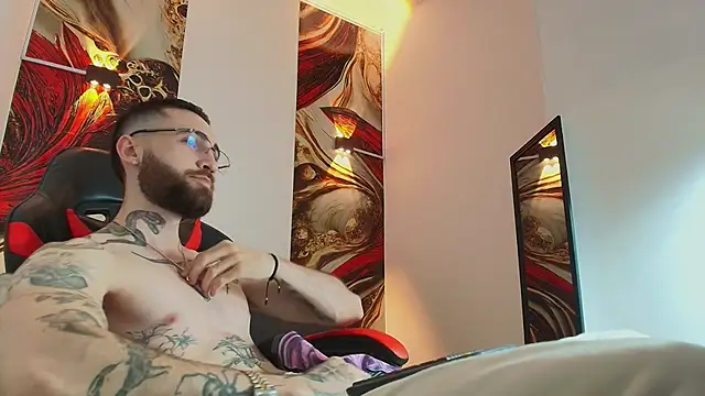 Luke davis01 online show from 10-09-25, 01:31