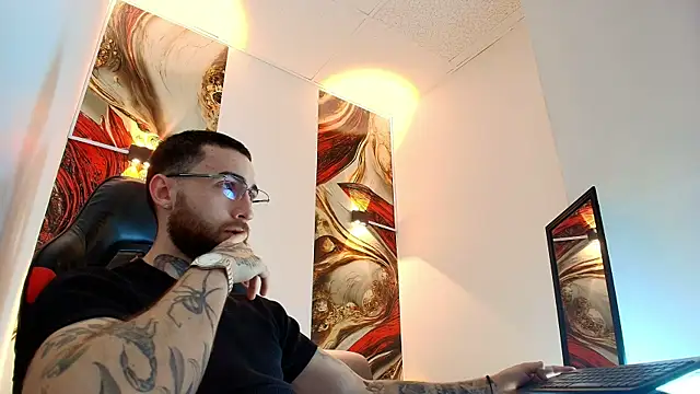 Luke davis01 online show from 04-30-26, 01:06