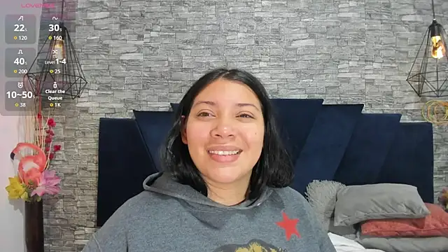 Sophia Brunett online show from 09-12-25, 10:48