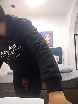 Saori Sann  online show from 09-18-25, 02:52