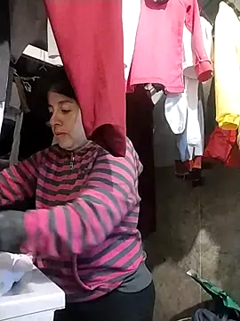 Saori Sann  online show from 10-14-25, 12:00