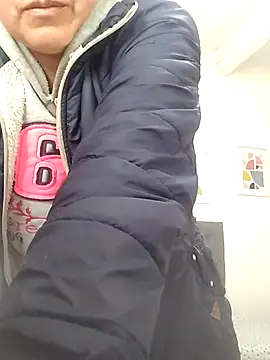 Saori Sann  online show from 10-14-25, 02:18