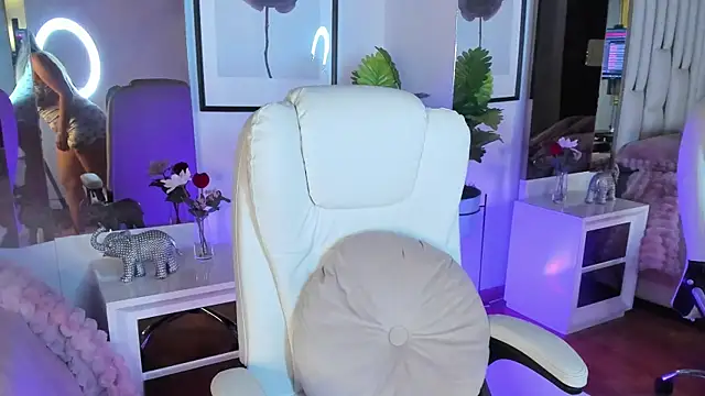 Cloee Rainbow1 online show from 03-26-26, 02:33