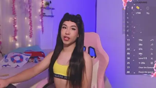 Snapshot of Sweettifani chatting on 03-11-26, 06:03 Sweettifani online show from 03-11-26, 06:03