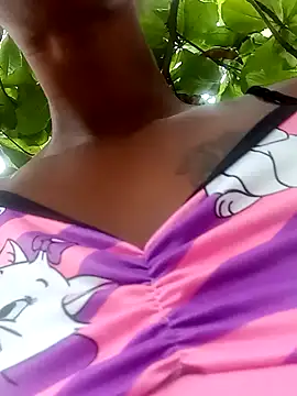 Lesly warrio online show from 02-01-26, 04:49