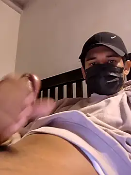 doyle0389 online show from 02-23-25, 08:44