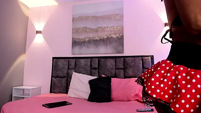 Snapshot of AdelaLust chatting on 10-15-25, 04:01 AdelaLust online show from 10-15-25, 04:01