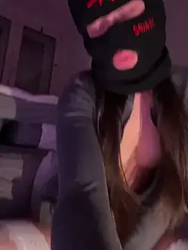 Snapshot of Daria-maus24 chatting on 02-16-25, 06:54 Daria-maus24 online show from 02-16-25, 06:54