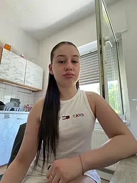 Snapshot of Daria-maus24 chatting on 05-22-26, 11:38 Daria-maus24 online show from 05-22-26, 11:38