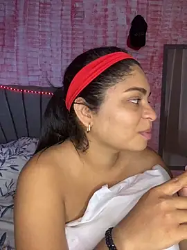 Tana latin online show from 02-19-25, 03:17