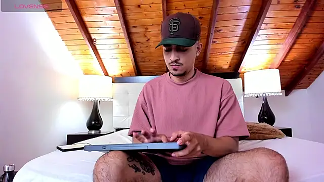 Sebastian Berne online show from 09-12-25, 07:36