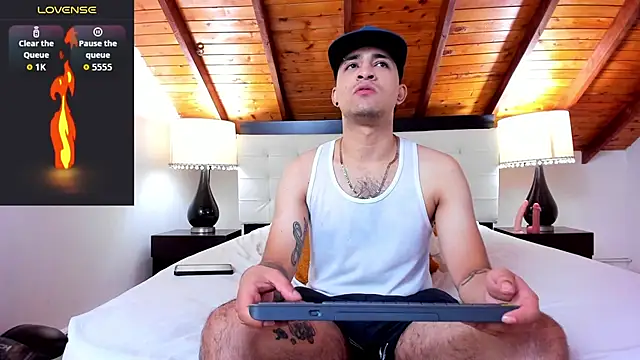 Sebastian Berne online show from 10-10-25, 07:46