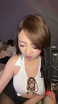 Snapshot of Hannababy_ chatting on 02-10-26, 01:59 Hannababy online show from 02-10-26, 01:59