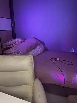 Snapshot of Hannababy_ chatting on 03-17-26, 03:15 Hannababy online show from 03-17-26, 03:15