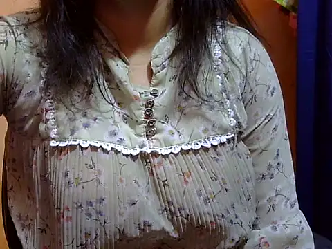 Snapshot of Your_cutiepie_ chatting on 02-20-25, 03:30 Your cutiepie online show from 02-20-25, 03:30