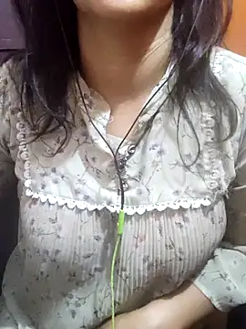 Snapshot of Your_cutiepie_ chatting on 03-02-25, 09:32 Your cutiepie online show from 03-02-25, 09:32