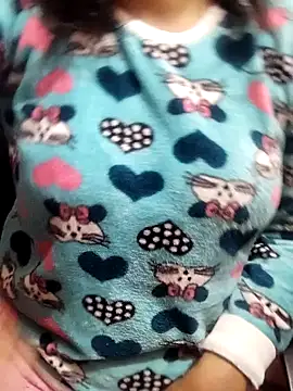 Snapshot of Your_cutiepie_ chatting on 03-03-25, 06:22 Your cutiepie online show from 03-03-25, 06:22