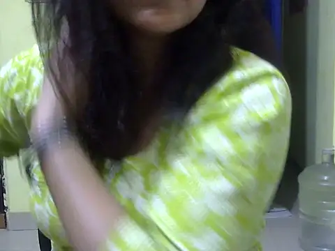 Snapshot of Your_cutiepie_ chatting on 10-18-25, 06:30 Your cutiepie online show from 10-18-25, 06:30