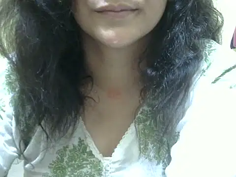 Snapshot of Your_cutiepie_ chatting on 10-21-25, 06:41 Your cutiepie online show from 10-21-25, 06:41