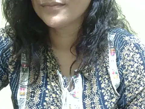 Snapshot of Your_cutiepie_ chatting on 10-31-25, 08:32 Your cutiepie online show from 10-31-25, 08:32